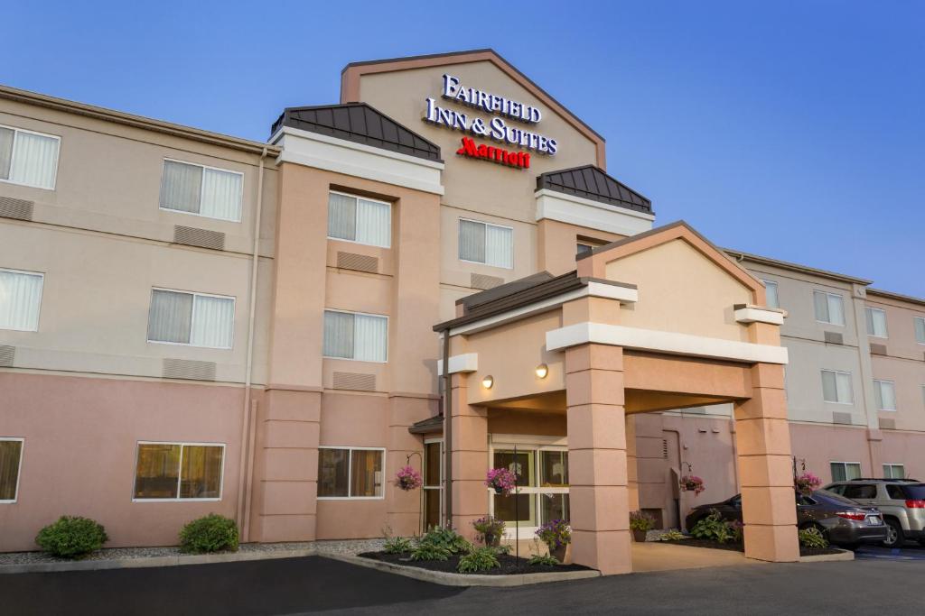 Fairfield Inn & Suites by Marriott Toledo Maumee Main image 1